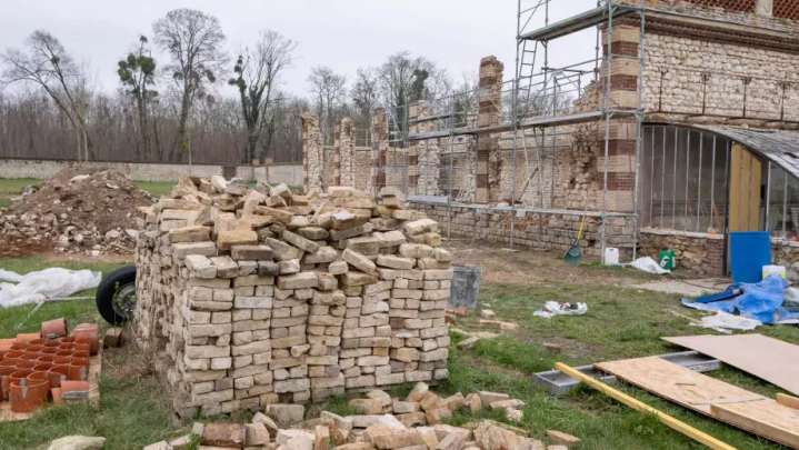 Nos maçons expérimentés créent des ouvrages solides et durables.